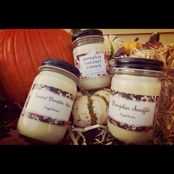 Pumpkin caramel crunch soy candle - Picture 4 of 5